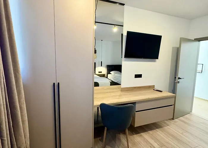 Lux * 비오그라드나모루