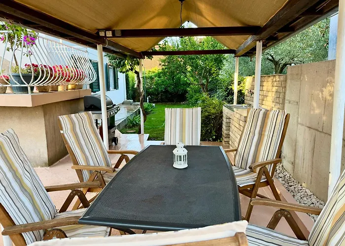 Lux 아파트 비오그라드나모루