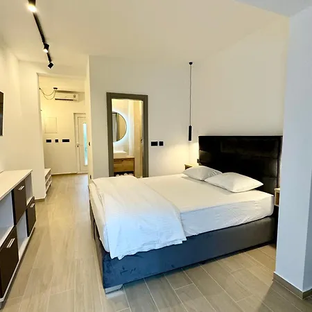 Lux * Biograd Na Moru