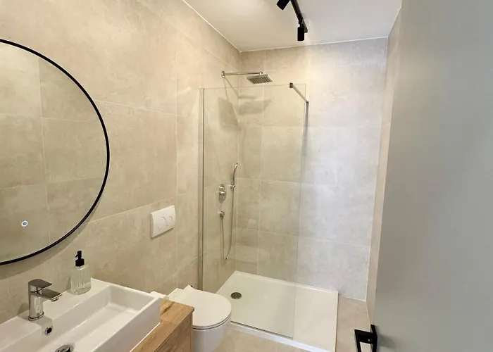 Lux شقة بيوغْغاد نا موغو