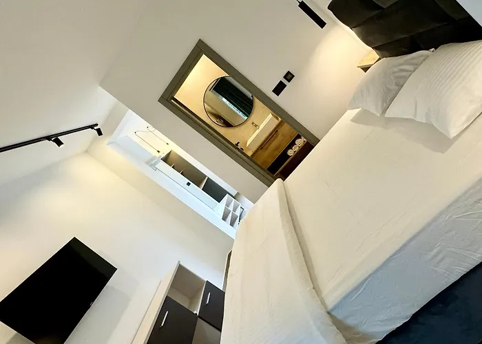 Lux * Биоград-на-Мору